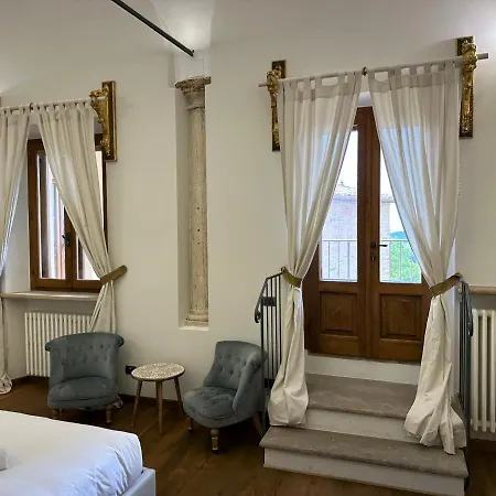Tuscan Palace - Buratti Apartmán